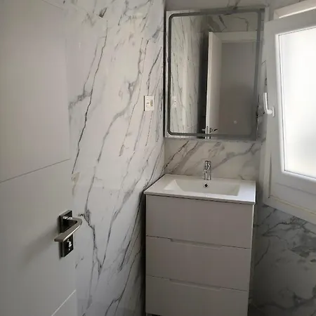 Gran Via 16 Centro Lbi00574 民宿 *