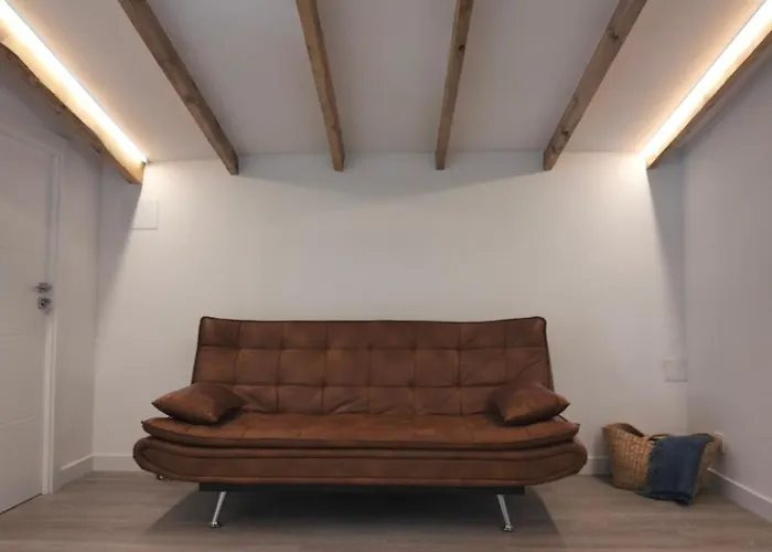 Gran Via 16 Centro Lbi00574 ホームステイ